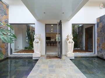 4 Bedroom Villa