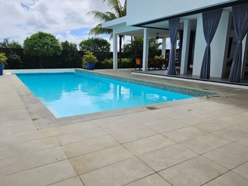 5 Bedroom Villa