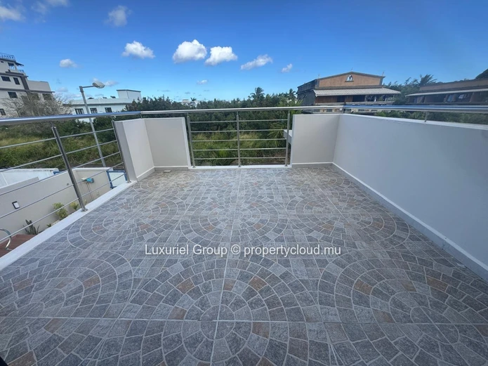 Splendid New Villa 3Bed Ensuite Office Swimming Pool