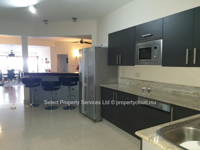 For Sale, Rare Opportunity Apartment with View , garden and Dip Pool at Plantation Marguery