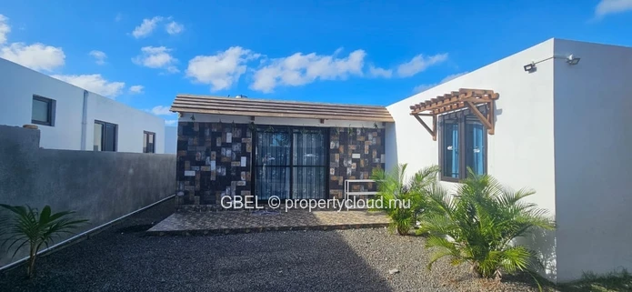 **Charming 3-Bedroom Villa for Rent in Peaceful Calodyne**