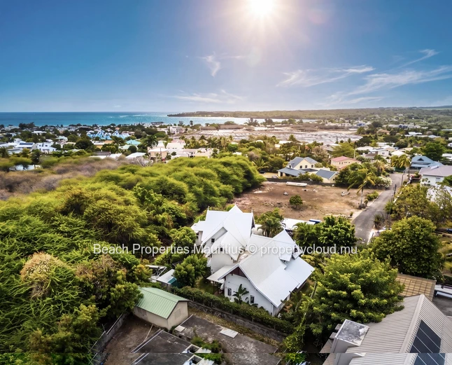 Tropical Family Home in Tamarin