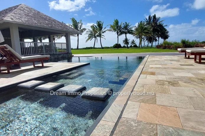 Belle Villa Vue Mer Et Montagne Dans Le Prestigieux Domaine D’Anahita A Beau Champ - Ile Maurice