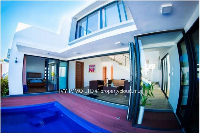 Spacious Villa for Long Term Rent   Located at the beautiful #grandbaie      Rent 90 000MUR  Pool and garden maintena...