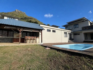 4 Bedroom Villa