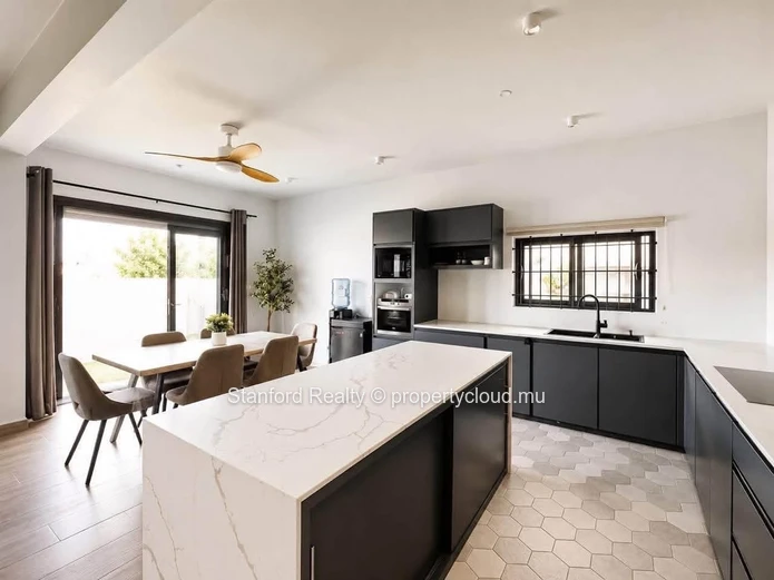Beautiful Villa for Rent - 4 Bedrooms, Grand Baie, North