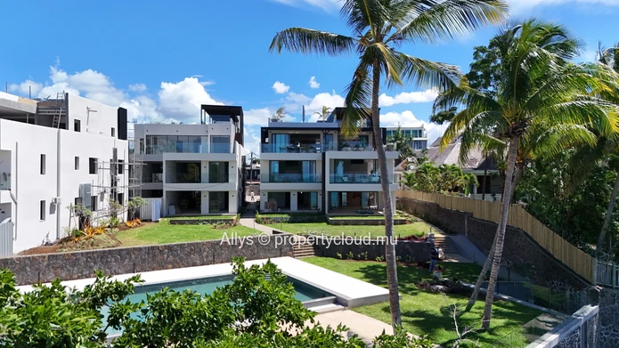 Beach Front Apartment 