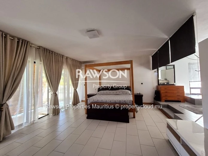 4 Bedroom House To Let in Tamarin