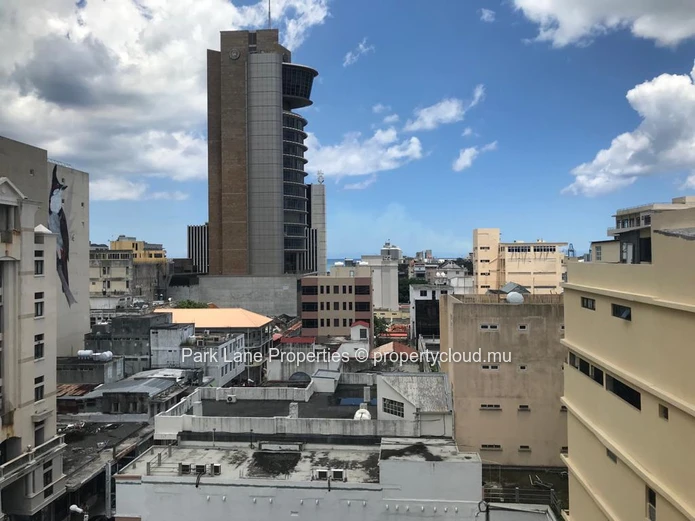Large office space on the 6th & 2nd floors in the centre of Port Louis.