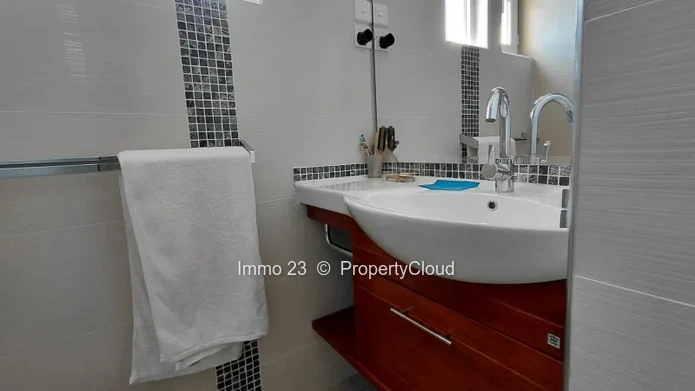 Appartement - 3 chambres - Quatre Bornes - Ref. AP95931LO