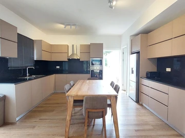 3 Bedroom Townhouse, Duplex