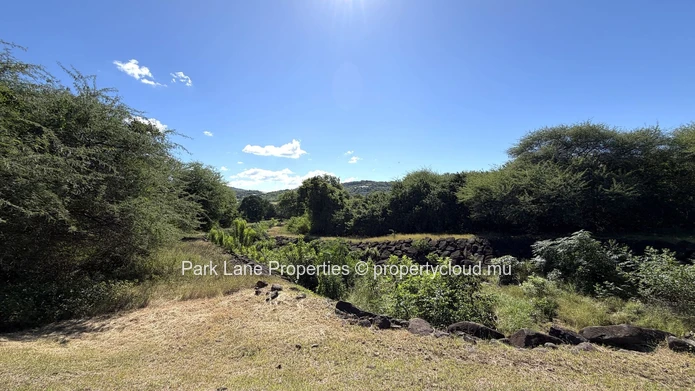 Terrain résidentiel exclusif à vendre avec une vue sublime sur la Montagne