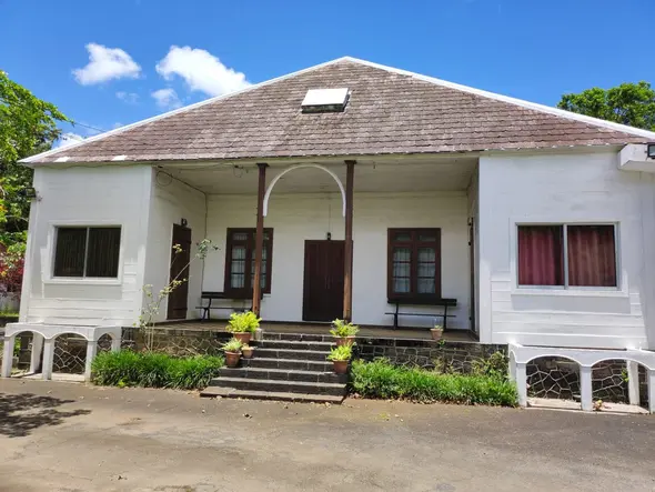 Colonial House  in the posh area of Vacoas