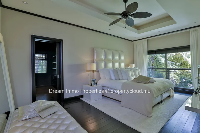 Villa de prestige 4 chambres en suite au cœur du domaine d’Anahita avec vue golf & mer – Ile Maurice