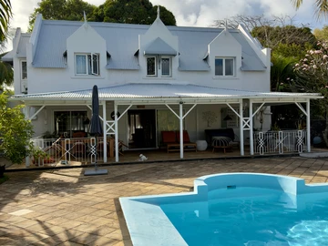 4 Bedroom Villa