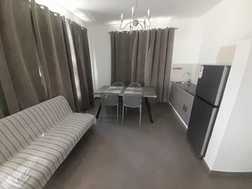 18 Bedroom Hotel