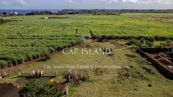 470T residential land in Royal Park