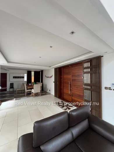 Élégante maison de 4 chambres à vendre à Vacoas