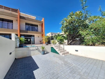 Townhouse, Duplex de 3 Chambres