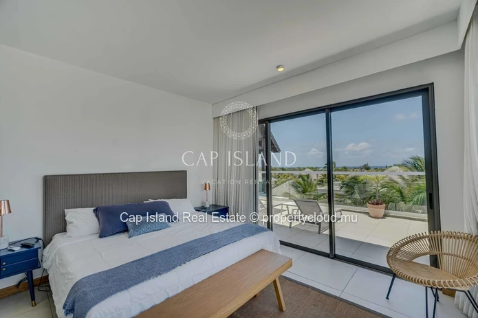 4 Bedroom Penthouse with Panoramic Sea View