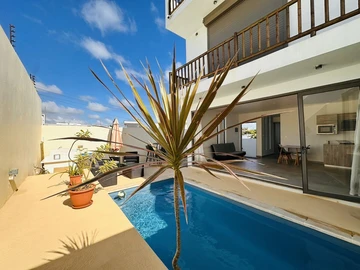 2 Bedroom Townhouse, Duplex