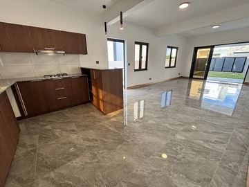 4 Bedroom Villa