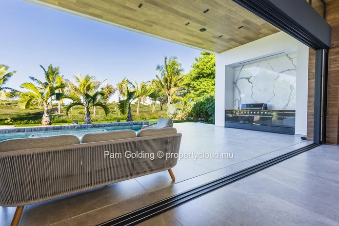 Vivez l’élégance tropicale : villa 4 chambres à Azuri Ocean & Golf Village