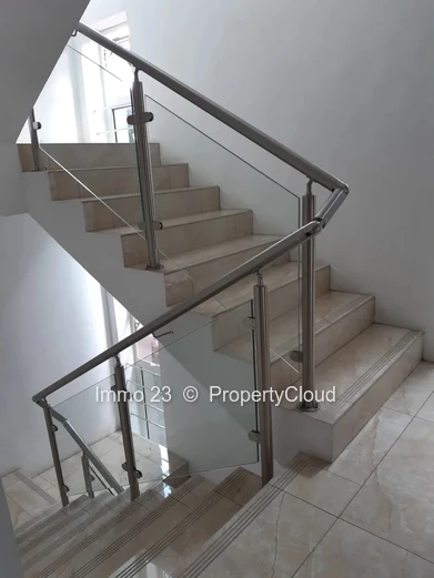 Office - 500m2 - Belle Rose (Est) - Ref. BU49224LO