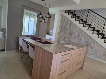 3 Bedroom Townhouse, Duplex