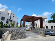 Beachfront property - Residential area in Poste Lafayette.