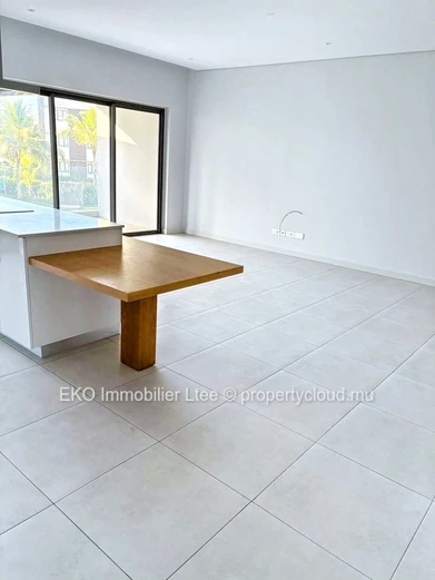 Luxurious 2-Bedroom Apartment in Grand Baie with Pool Access