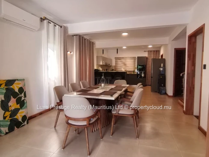 Villa Familiale de Luxe 4 Chambres avec Piscine Privée à Vale | Charges Incluses | Proche de Northfields Internationa...