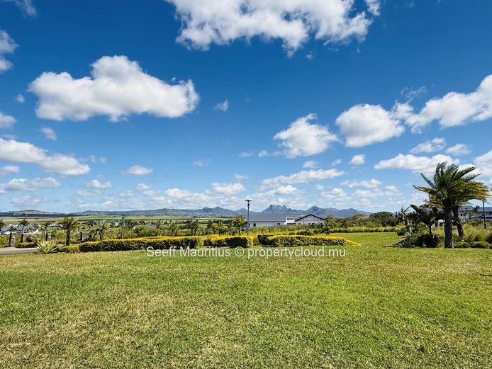 Residential Land in a Premium Gated Estate - Les Coteaux de Belle Vue