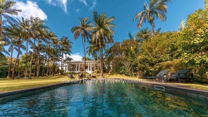 Private Luxury Estate for Sale - 5 Bedrooms, Moka