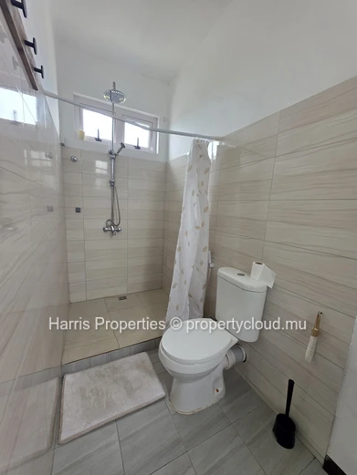 Magnifique penthouse à vendre dans une résidence haut de gamme – Pereybere