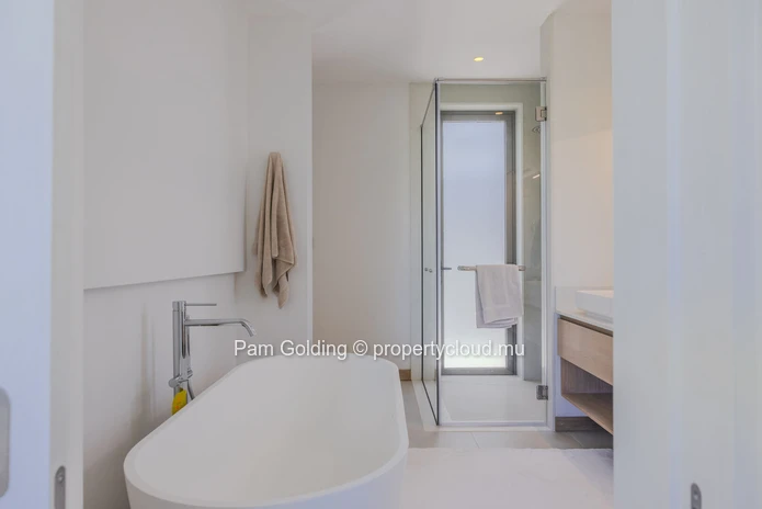 Villa de Luxe avec Vue sur Mer et 4 Chambres à l'Anahita Golf Estate, Île Maurice