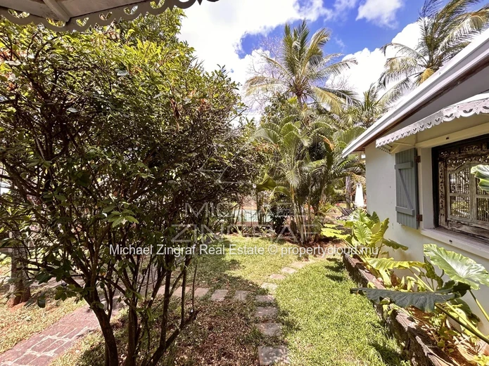 Colonial-Style Villa in Pointe aux Canonniers