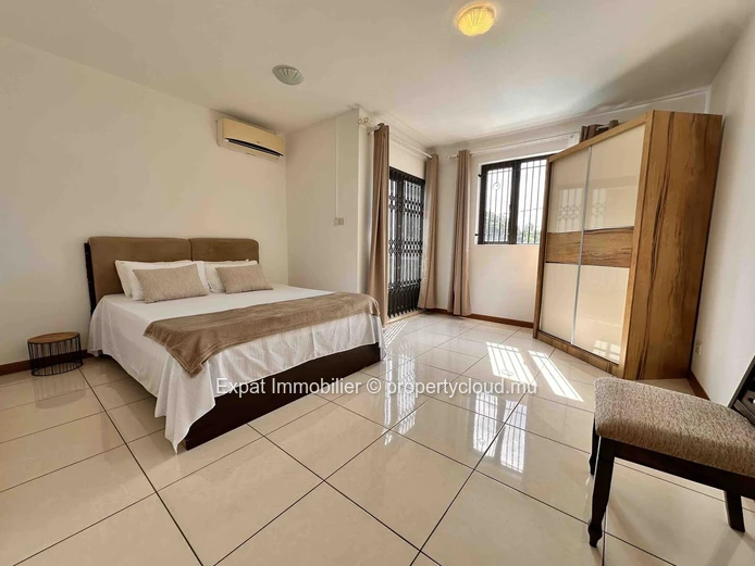 2-Bedroom House for Rent in Péreybère – Private Pool, Security & Convenient Location Near Chemin Le Flamant