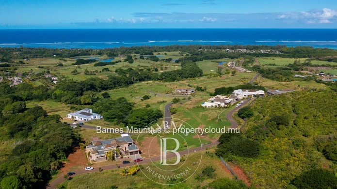 BEL OMBRE - Terrain à bâtir avec vue sur les montagnes - 1 464 m²