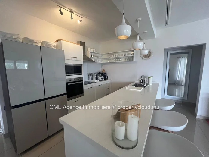 BLACK RIVER - Spacious Penthouse - 3 Bedrooms