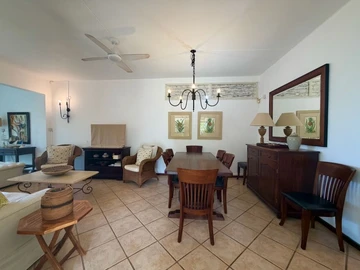 5 Bedroom Villa