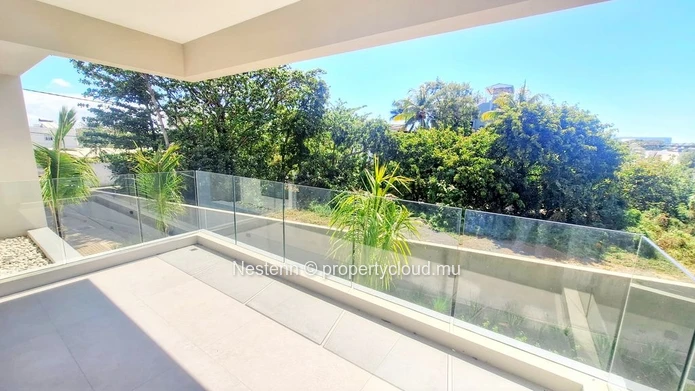 Appartement flambant neuf moderne de 2 chambres