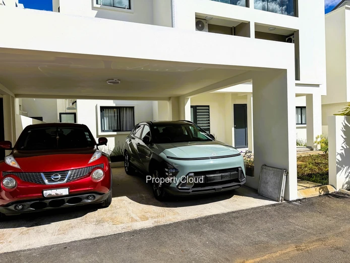 For Rent - 3-Bedrooms Apartment - Trianon