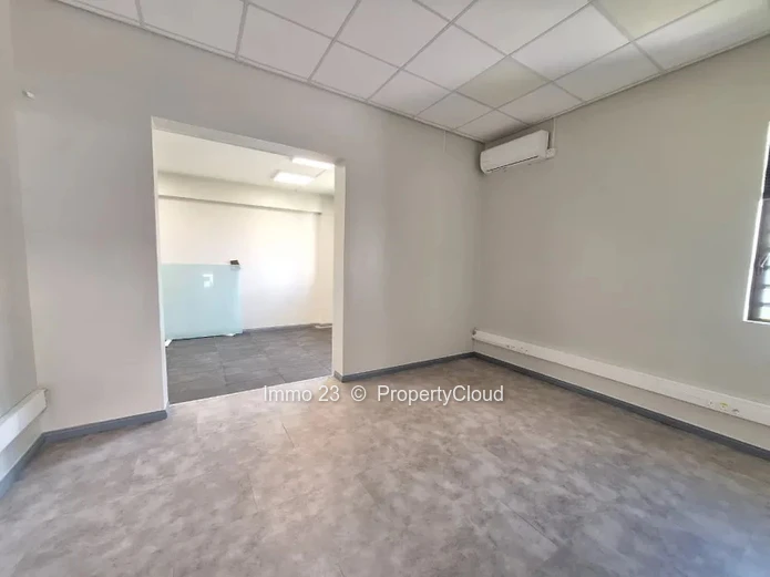 Office - 30.5m2 - Curepipe - Ref. BU98660LO