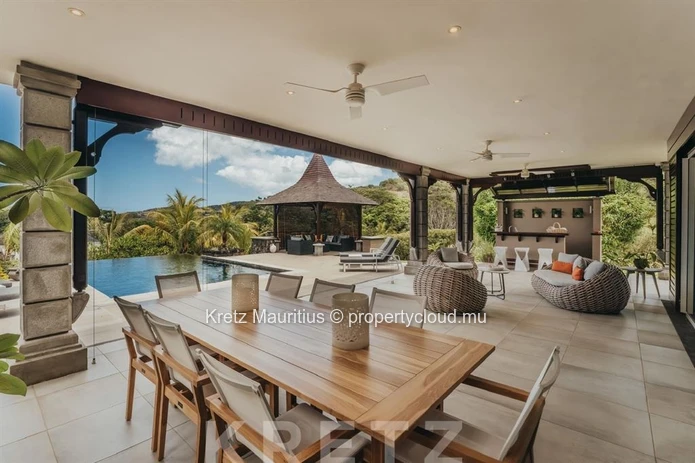 Villa contemporaine de quatre chambres au cœur du Domaine de Bel Ombre