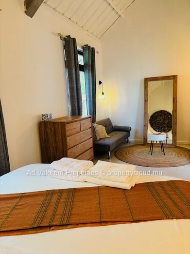 Charmante Maison Meublée à Vendre à Tamarin – Avec Piscine Privée