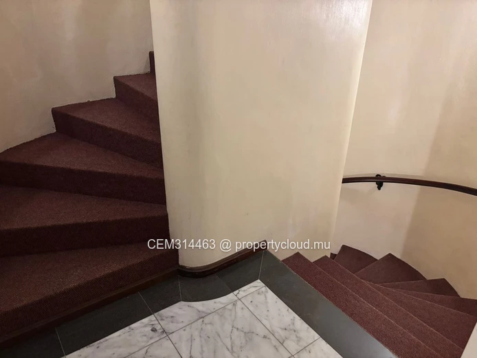 226 m² Apartment for Sale | Les Colophanes Residence, Floréal