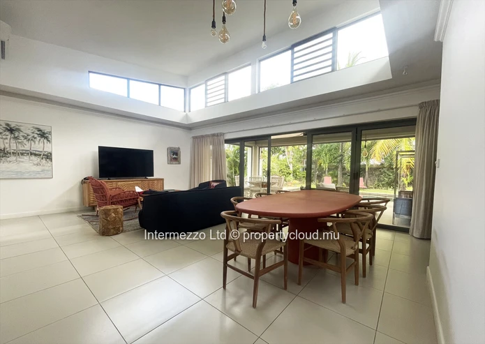 Villa à louer Bain Boeuf – 3 chambres en suite, piscine privée, charges comprises | Grand Baie, Maurice