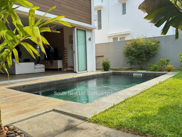 Exceptional villa nestled in nature in Rivière Noire