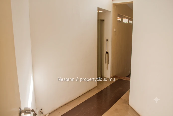 Villa traditionnelle de 4 chambres proche des commodités